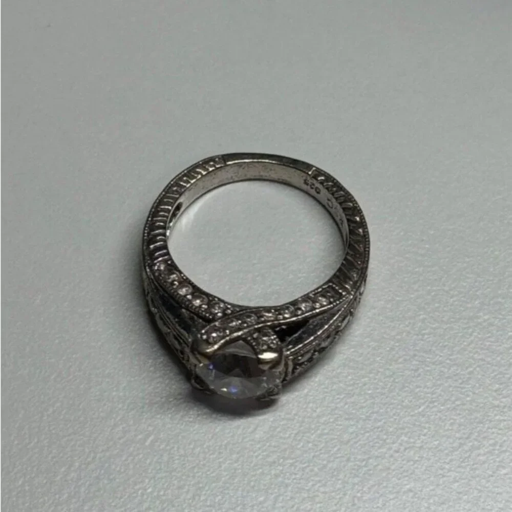 925 STERLING SILVER CZ RING SIZE 6